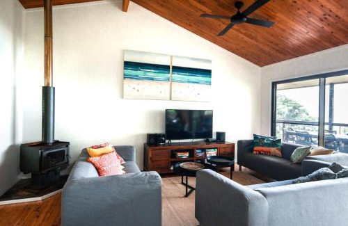 Point Lookout House | Beach Buoys