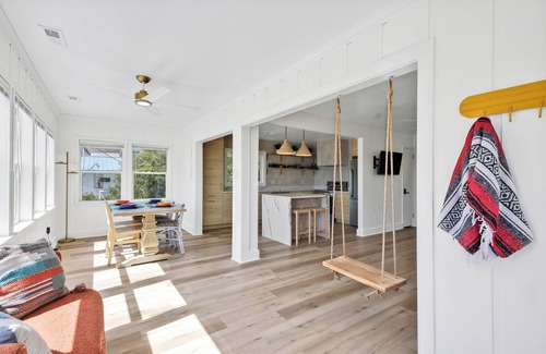 Surf City House | Beach Cake! 2nd row, small ocean views! Beach access across the street!
