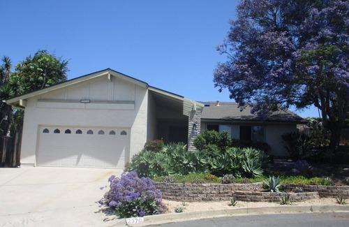 Fire Mountain House | Beach Close and Convenient To Everythingn2 miles to the beach