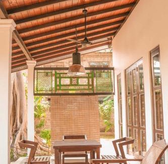 Aturuwella Villa | Beach Club Bungalow Induruwa