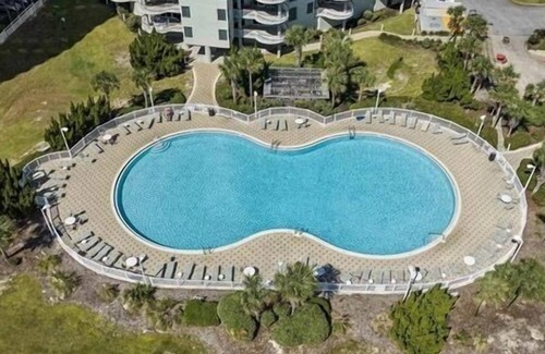 Sugar Beach Condo | Beach Colony 6D- 3BD/3BA Gulf front Condo Navarre Beach!