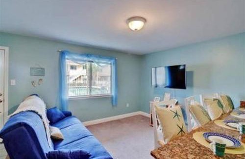 Biloxi Apartment | Beach Comber at Oak Shores