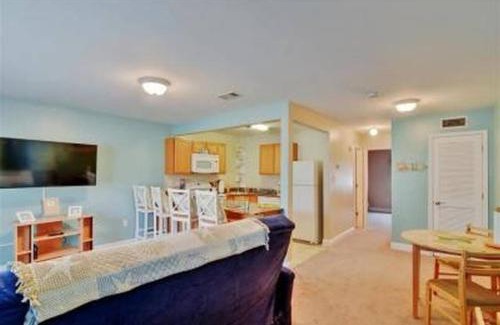 Biloxi Apartment | Beach Comber at Oak Shores