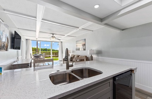 Hutchinson Island South Apartment | Beach Condo/High-End Finishes/Island Beach Resort/No Cleaning Fee/Condo 101