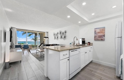 Hutchinson Island South Apartment | Beach Condo/High-End Finishes/Island Beach Resort/No Cleaning Fee/Condo 202