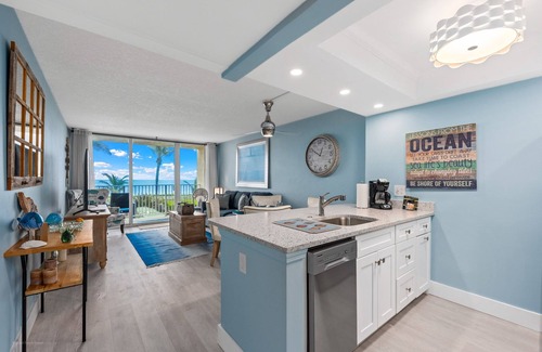Hutchinson Island South Condo | Beach Condo/High-End Finishes/Island Beach Resort/No Cleaning Fee/Condo 208