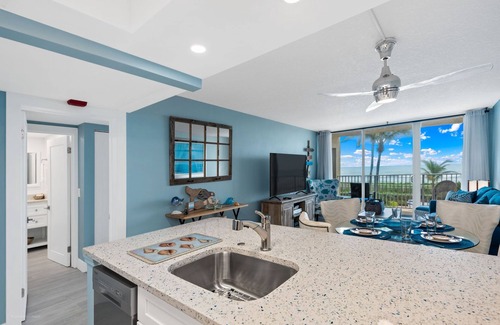 Hutchinson Island South Condo | Beach Condo/High-End Finishes/Island Beach Resort/No Cleaning Fee/Condo 208
