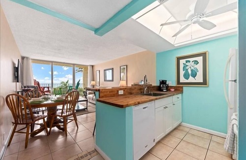 Hutchinson Island South Apartment | Beach Condo/Island Beach Resort/No Cleaning Fee/Condo 206