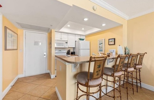 Hutchinson Island South Apartment | Beach Condo/Island Beach Resort/No Cleaning Fee/Condo 407