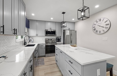 Independence Square Condo | Beach condo with sunset views