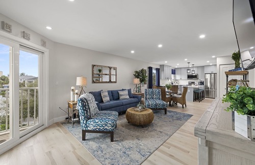 Independence Square Condo | Beach condo with sunset views