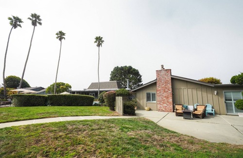 Rio del Mar Condo | Beach Condo with Pool Access, Quick Walk to Beach