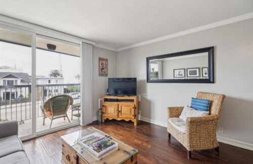 Carpinteria Apartment | Beach Condo with Private Ocean View Balcony #237