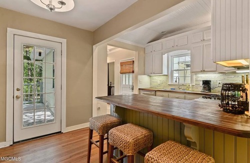 Ocean Springs House | Beach Cottage Bechtel Blvd.