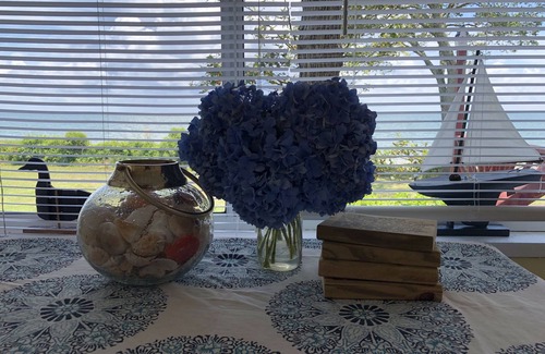 Reedville Cottage | BEACH COTTAGE BY THE SEA.
