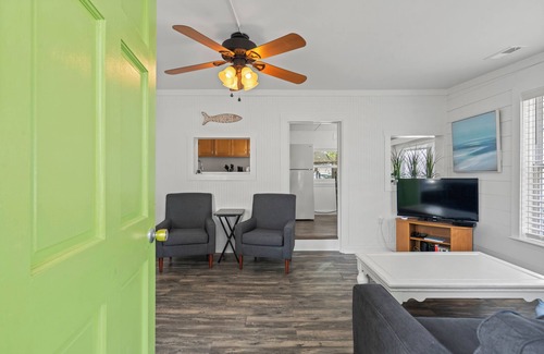 Myrtle Beach Cottage | Beach Cottage Escape: Just a Short Stroll to the Shore