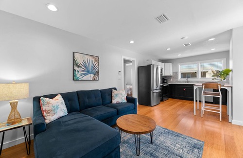Gulf Shores Cottage | Beach Cottage - excellent Gulf Shores location with easy beach access
