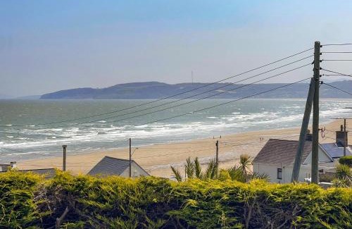 Benllech House | Beach Cottage