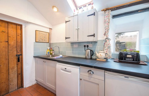 Abereiddy Cottage | Beach Cottage, Holiday Cottage Abereiddy, Sleeps 6, 3 bedrooms, bathrooms