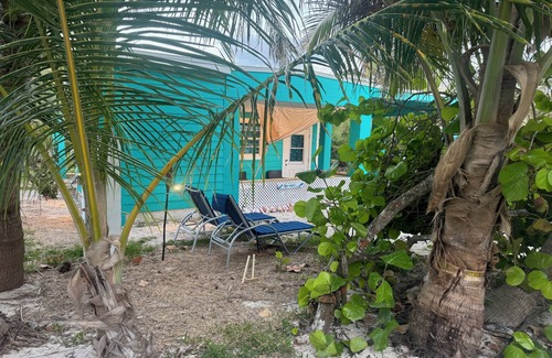 Great Guana Cay Cottage | Beach Cottage NAUTI MERMAID-Generator-Steps from beach - walk to everything!