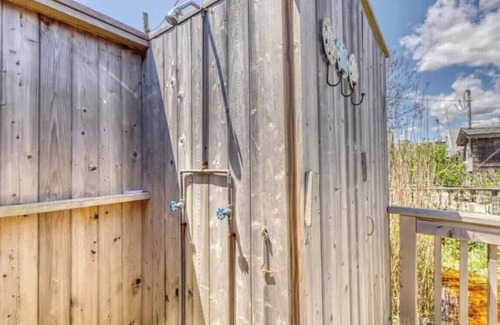 Ocean Bay Park Cottage | Beach Cottage on Fire Island