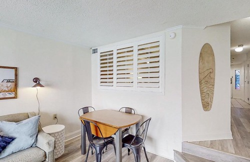 Windy Hill Hotel | Beach Cove 1215
