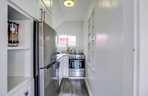 Ocean Beach Cottage | Beach Daze 2: Steps from dog beach, walk to shops and restaurants.