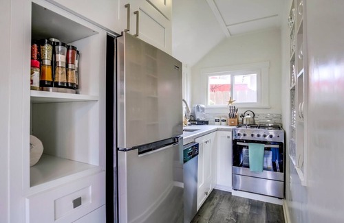 Ocean Beach Cottage | Beach Daze 2: Steps from dog beach, walk to shops and restaurants.