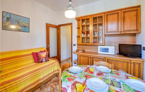 Borghetto Santo Spirito Apartment | Beach Front Apartment