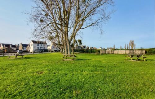 Saint-Benoit-des-Ondes Apartment | Beach Front Apartment