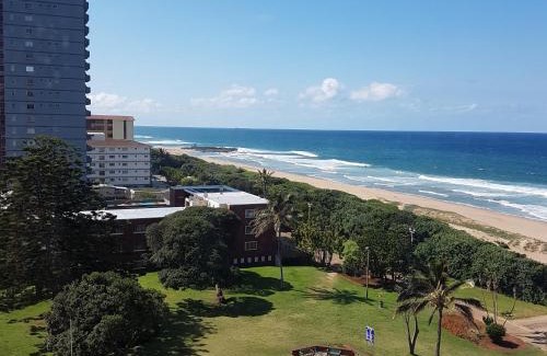 Kingsborough Apartment | Beach frond apartment
