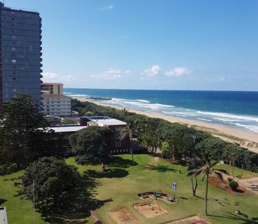 Kingsborough Apartment | Beach frond apartment