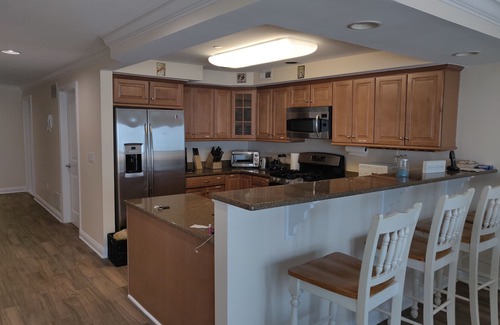 North Wildwood Condo | Beach front 4BR/3BA two level penthouse