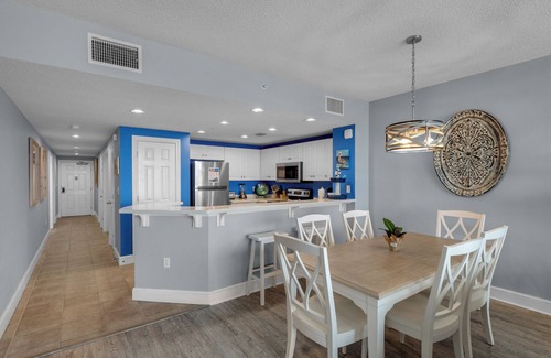 Long Beach Condo | ☀️Beach Front-5 Pools+Hot Tub-Majestic Beach Towers 2-1703☀️