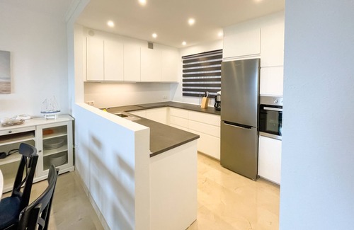 Costa del Sol Apartment | Beach Front Apartment With Stunning Views, Fuengirola