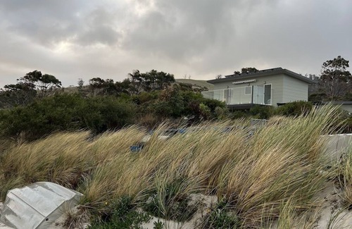 Connellys Marsh House | Beach Front Beach House Retreat