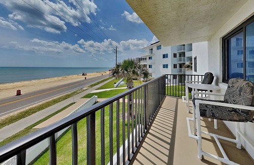 Flagler Beach Condo | Beach Front Condo with Balcony and Resort Amenities