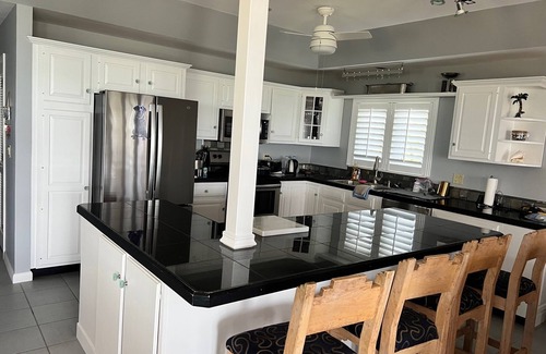 Freeport Cottage | Beach Front cottage on the Best beach in Grand Bahama