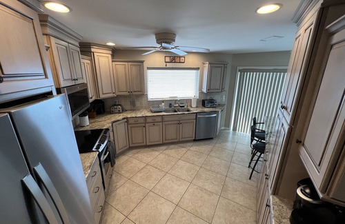 South Ponte Vedra Beach House | Beach Front Family Retreat/Watch Dolphins Turtles & Sunrises
