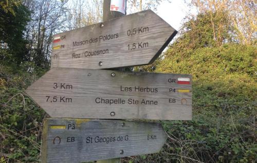 Hirel Apartment | Beach Front Apartment