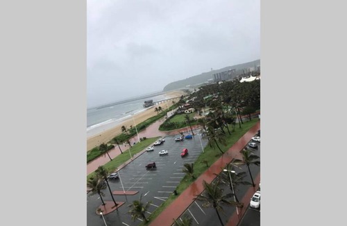 South Beach Apartment | Beach Front Holiday Apartment-Tenbury