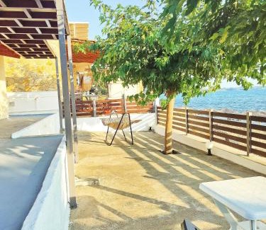 Skafidia House | Beach front house at Agios Ilias Pyrgos Near Ancient Olympia