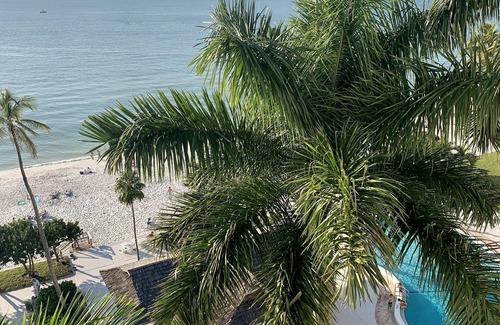 Moorings Condo | Beach front luxury condo. Top floor overlooking the Gulf of Mexico.