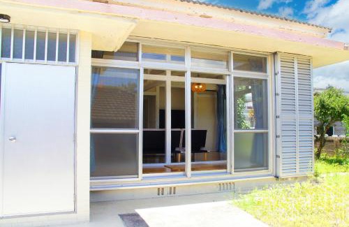 Yamanoha Apartment | Beach Front Nago Okinawa ビーチフロント名護沖縄