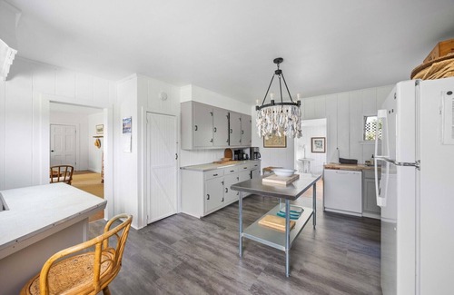 Pawleys Island House | Beach front on Pawleys Island, Two Screened Porches, Dog Friendly