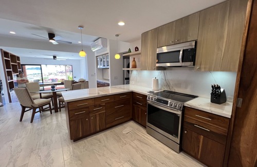 San Jose del Cabo Condo | Beach Front Pool Fully Kitchen Breathtaking Sea Views Close to Everything