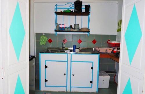 Pos Chiquito Cottage | Beach Front Paradise