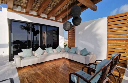 San Pedro Mixtepec Villa | Beach Front Puerto Escondido Villa, with 4 primary bedrooms and private pool