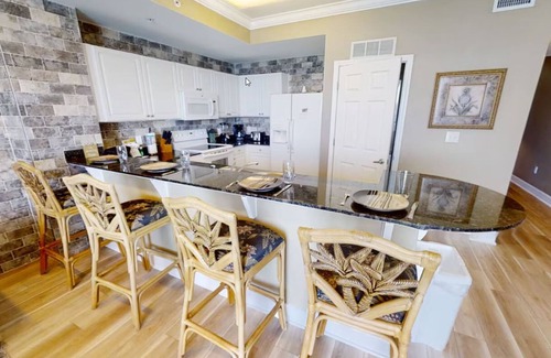 Panama City Beach Resort | Beach Front Resort with Gulf View in Panama City Beach with all amenities!