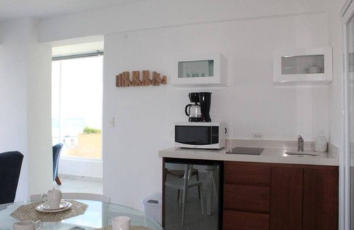 Punta Cancun Apartment | Beach Front Renewed Apartment